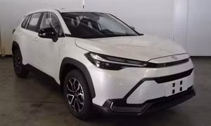 Xuất hiện Toyota Corolla Cross phiên bản lạ