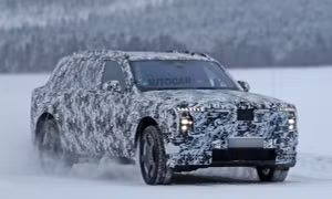 Hé lộ SUV điện hoàn toàn mới của Rolls-Royce