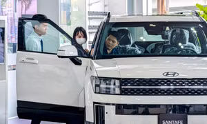 Tiêu thụ ô tô giảm mạnh trong tháng đầu năm 2026