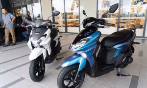 Yamaha ra mắt xe tay ga hybrid giá rẻ