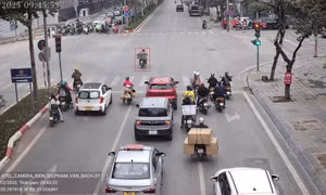 Camera AI phát hiện hơn 100 vi phạm giao thông ngày đầu năm 2026
