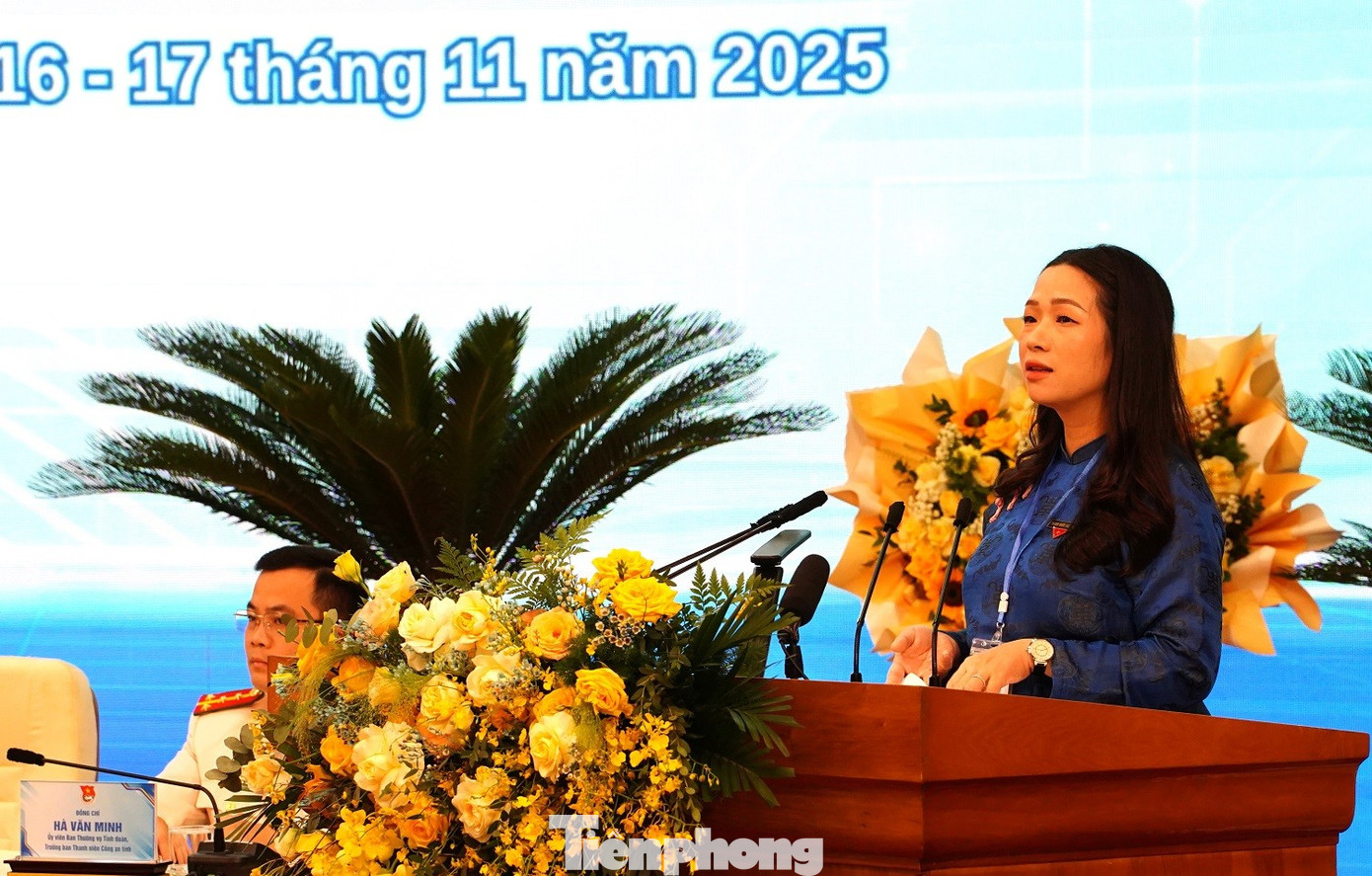 Chị Dương Minh Nguyệt - Bí thư Tỉnh Đoàn Tuyên Quang phát biểu khai mạc tp-dh7-copy.jpg