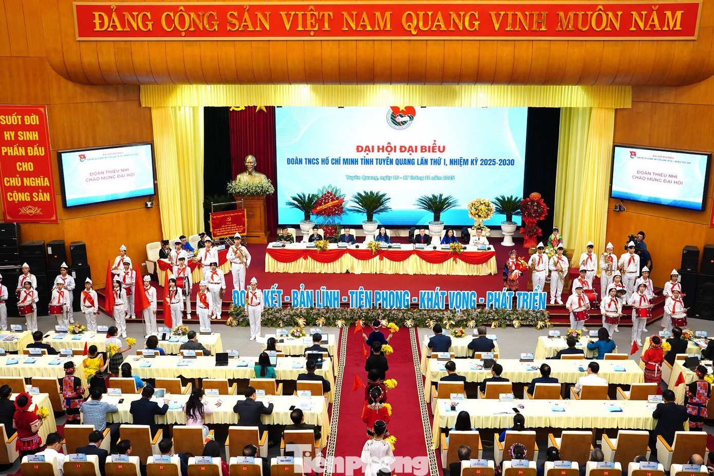 Quang cảnh đại hội tp-1111.jpg