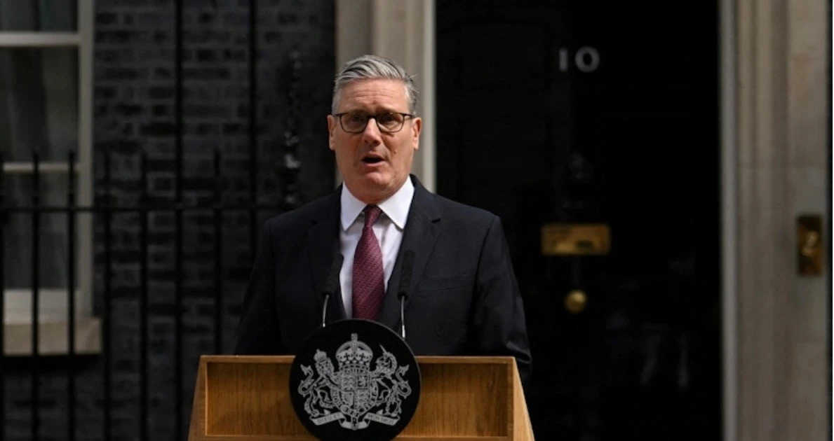 Thủ tướng Anh Keir Starmer nghẹn ngào thông báo từ chức