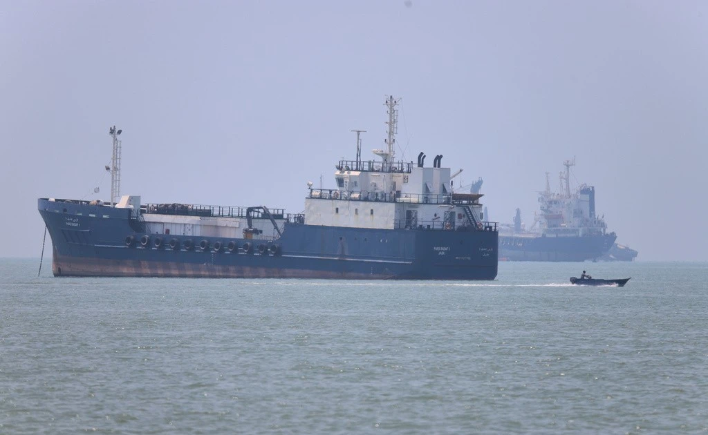 Liên Hợp Quốc giải cứu 11.000 thuyền viên mắc kẹt ở eo biển Hormuz