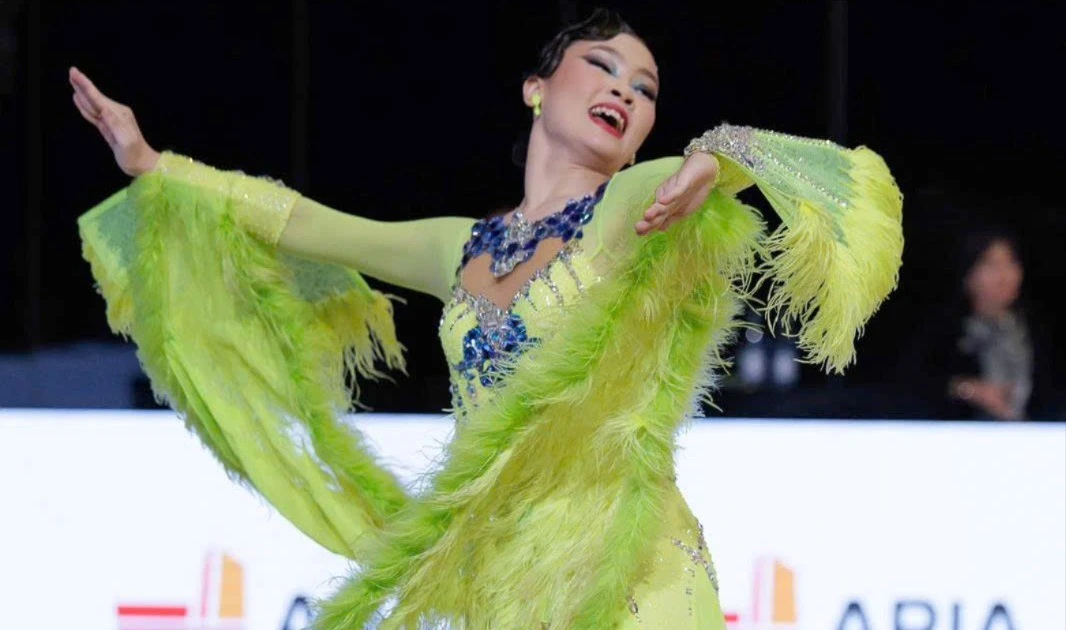 Học trò kiện tướng dancesport Hồng Việt - Thu Trang tạo dấu mốc chưa từng có