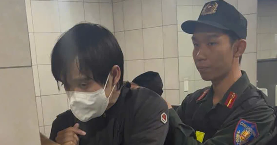 Kẻ sàm sỡ bị cô gái truy đuổi, đánh ở Metro TPHCM: Nhiều người nhận là nạn nhân