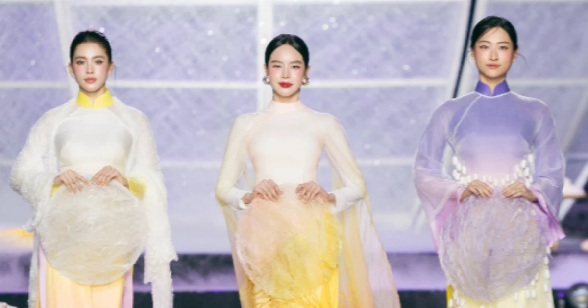 Hoa hậu Việt Nam Huỳnh Thị Thanh Thủy, Trần Tiểu Vy 'đọ sắc' với Lương Thùy Linh trong áo dài lụa của NTK Trung Đinh