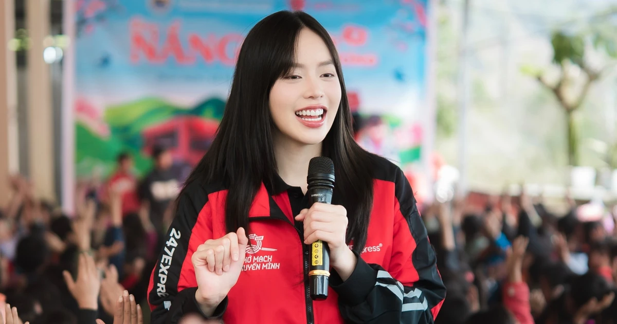 'Hoa hậu Việt Nam' Thanh Thủy lần đầu thử sức với ca hát vì điều ý nghĩa đặc biệt