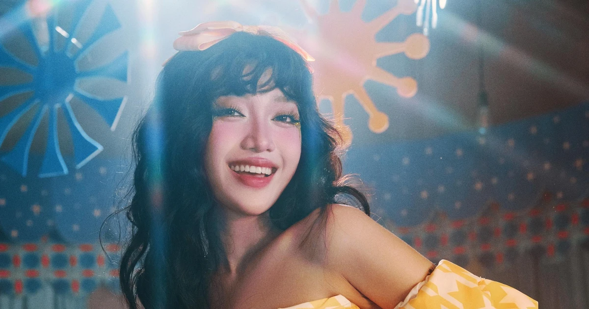 Ca sĩ Chi Xê: ‘Biết ơn thầy cô đã cho mình một góc nhìn, một tư duy để hình thành nên mình của hôm nay’