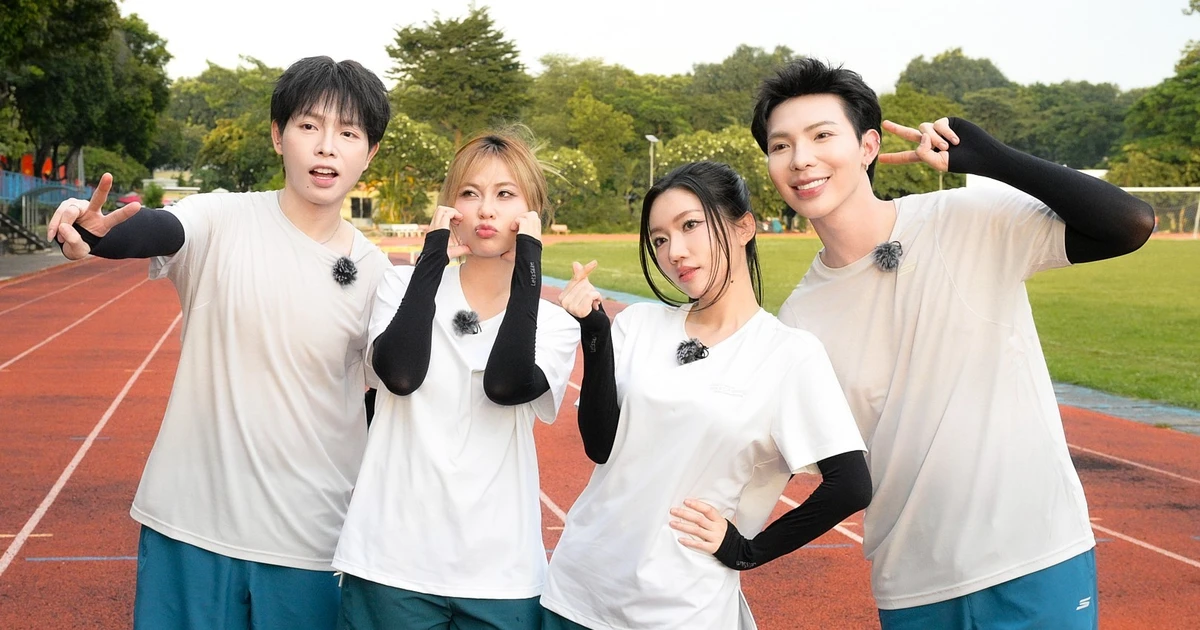 Màn 'chạy nước rút' của Erik trong âm nhạc cùng Đức Phúc, Orange và streamer MisThy khiến khán giả 'cười như được mùa'