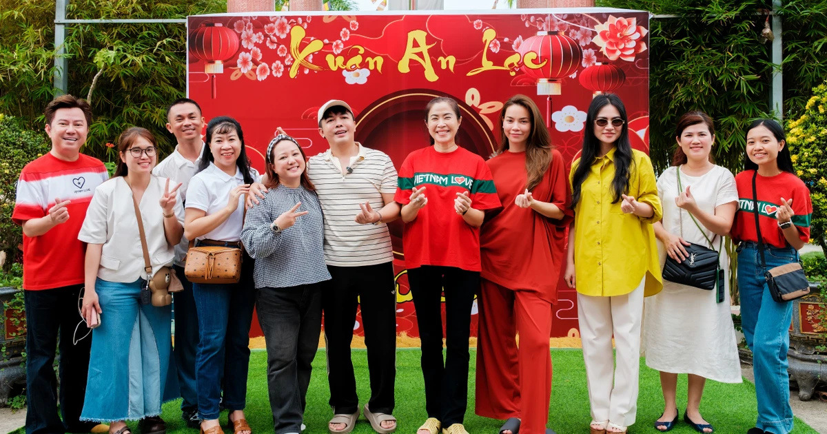 Hồ Ngọc Hà, Ngọc Linh, Quốc Đại, MC Quỳnh Hoa và các nghệ sĩ mang Tết sớm đến với bà con khó khăn