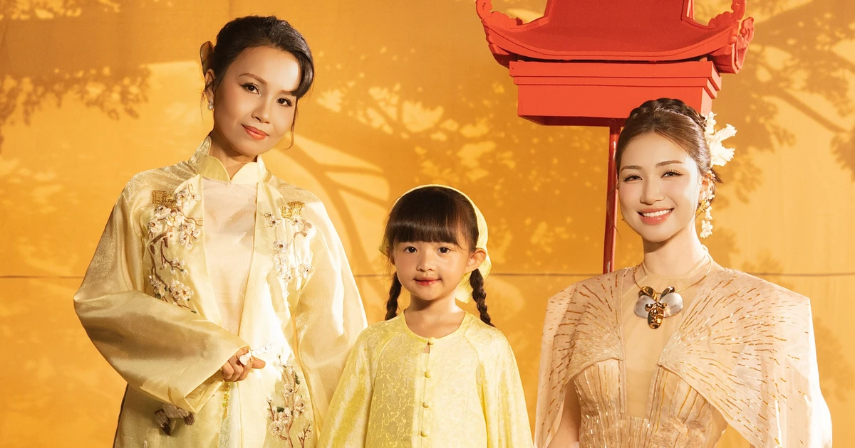 Màn kết hợp chấn động giữa hai biểu tượng âm nhạc dân gian gọi tên Cẩm Ly và Hòa Minzy