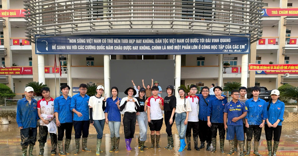 Các 'nàng Hậu', dàn Nam vương quyên góp hơn 300 triệu và đến Thái Nguyên cùng bà con khắc phục hậu quả sau bão số 11