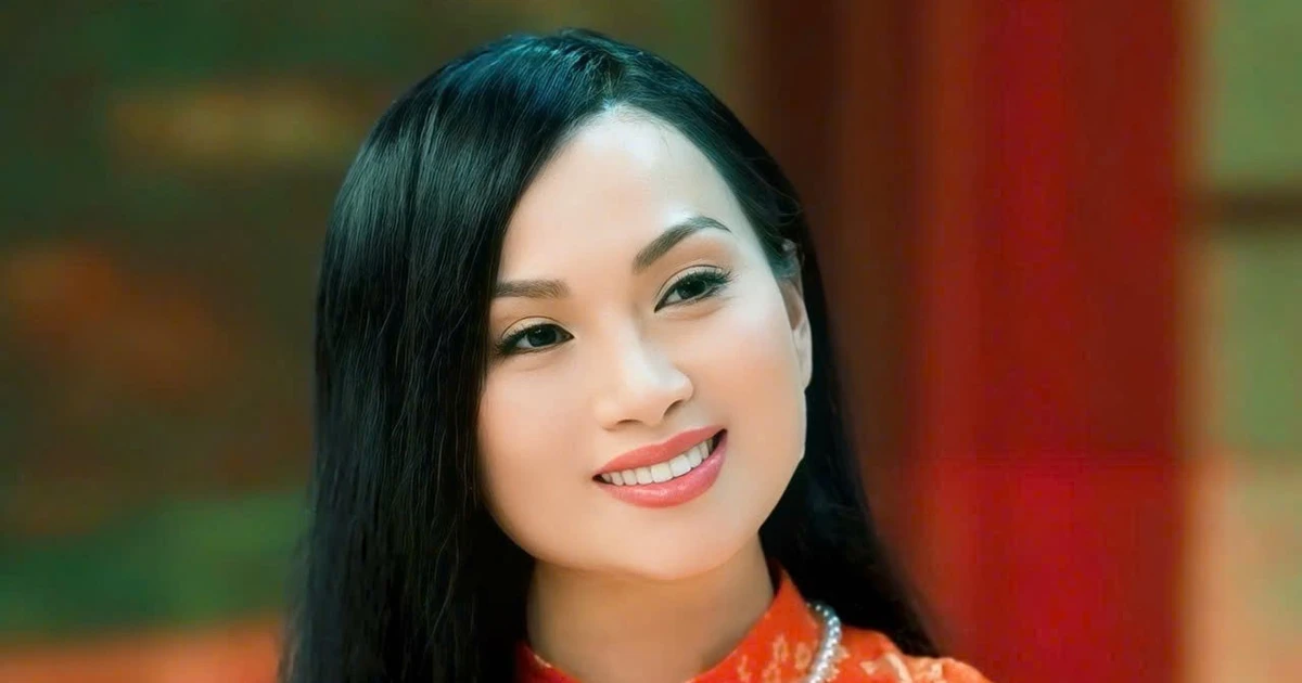 'Ca sĩ tỷ phú' Hà Phương lần đầu tiết lộ sự thật sau ánh hào quang của gia đình