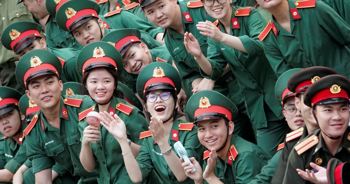 12 thí sinh cùng đạt 30/30 điểm vào Học viện Quân y