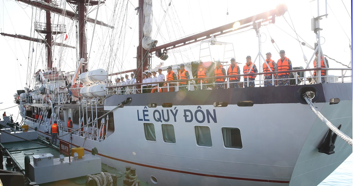 Khám phá quy trình đào tạo sĩ quan Hải quân tương lai