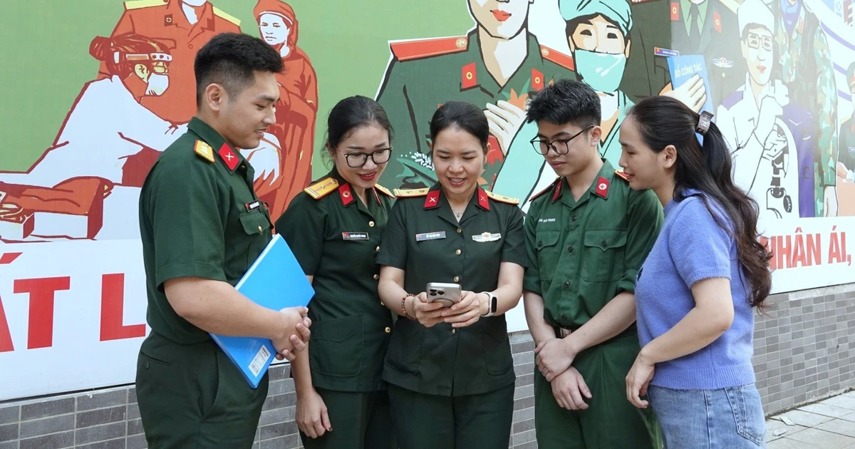 Nâng cao kỹ năng giao tiếp và văn hóa sử dụng mạng xã hội của quân nhân