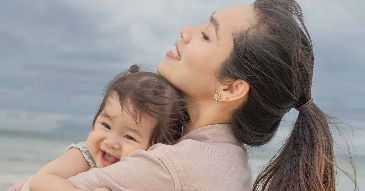 Hoàng My một mình nuôi con