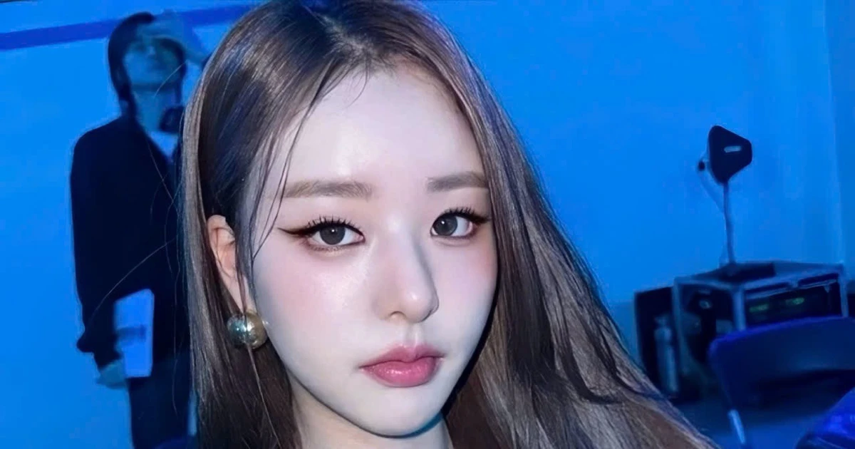 Á hậu rơi vào tình huống khó xử