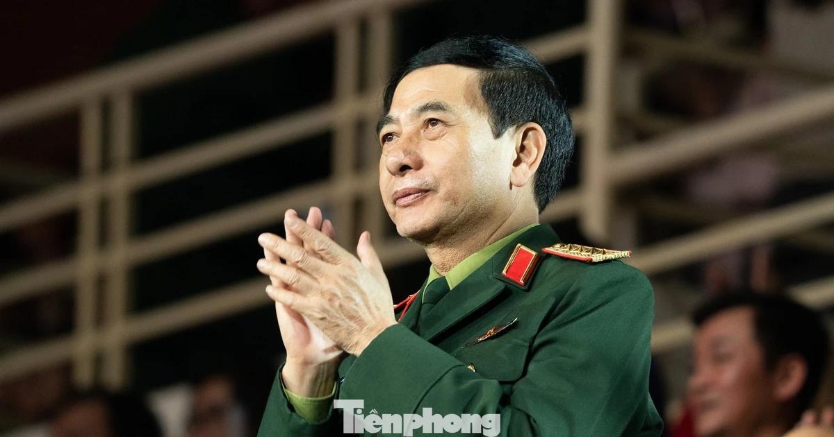 Đại tướng Phan Văn Giang dự chương trình nghệ thuật chính luận đặc biệt 'Đường xuân đất Việt 2026 - Hội tụ'