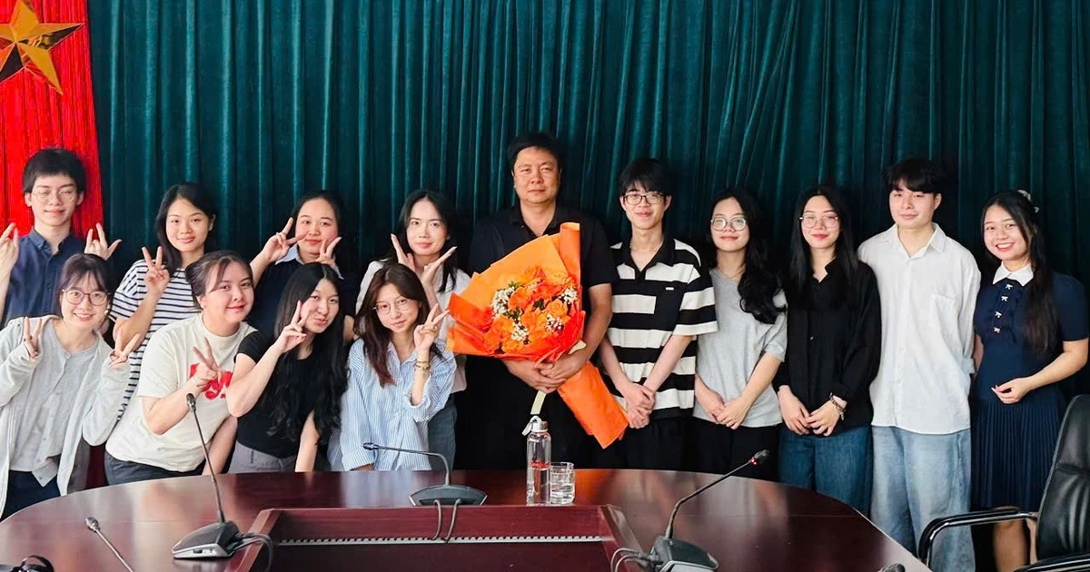 Nhà báo Tùng Dương: ‘Nếu chỉ biết viết, người làm báo sẽ rất khó tồn tại’