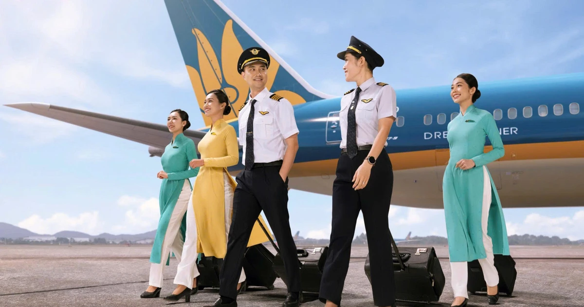 Vietnam Airlines tìm kiếm 'Đại sứ bầu trời' tại Ngày hội tuyển sinh khối các ngành Khoa học và Công nghệ lần thứ 2