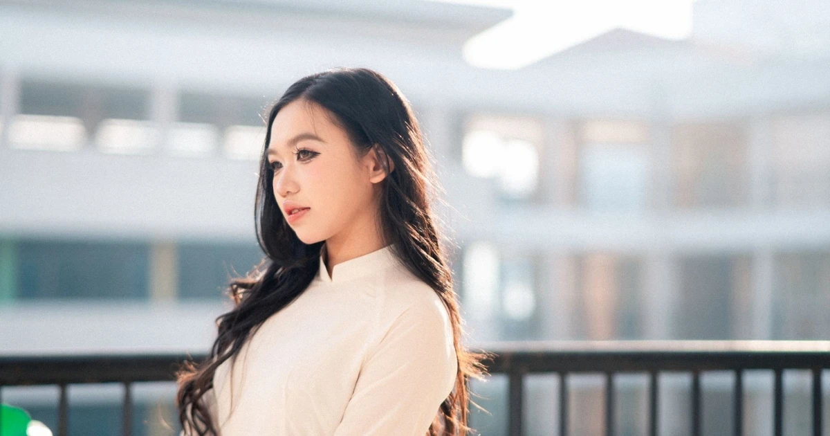 Nguyễn Ngọc Thảo Nguyên - 'Đóa hoa đa sắc' của THPT Mỹ Đình