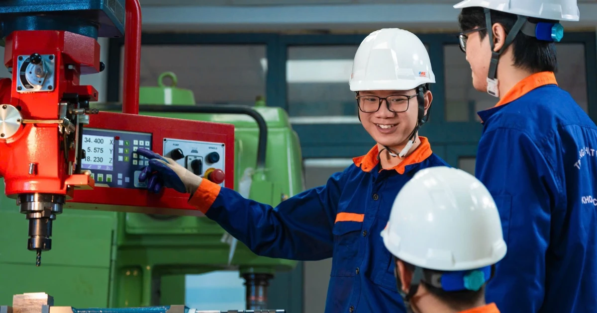 Đại học Phenikaa tuyển sinh hơn 15.000 chỉ tiêu, nhiều ngành công nghệ tiếp tục thu hút thí sinh