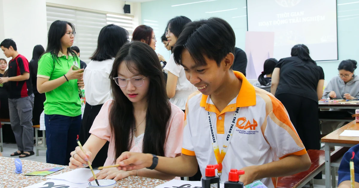 Tứ bất tử bước ra khỏi trang sách qua góc nhìn sinh viên