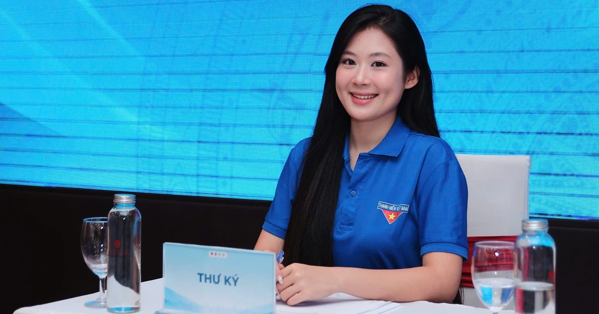 Hành trình vượt qua giới hạn bản thân đến danh hiệu Á khôi 2 'Duyên dáng Sinh viên Việt Nam' của nữ sinh UEB