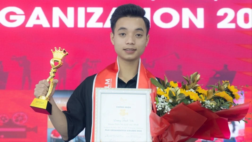 Dám đối diện, dám đổi thay – Hành trình từ học sinh đội sổ đến gương mặt trẻ truyền thông