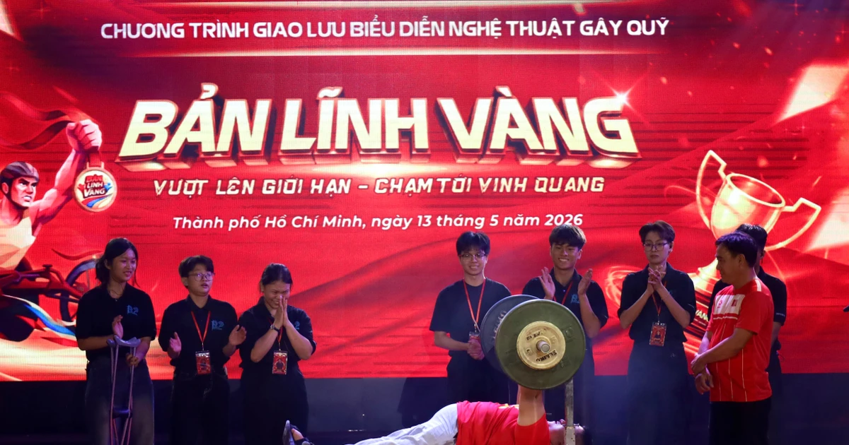 Sinh viên TP. HCM tiếp lửa cho vận động viên khuyết tật
