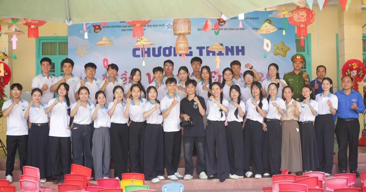 Lan tỏa yêu thương qua chương trình 'Niềm vui cho em năm 2026' tại vùng cao Long Quảng, TP. Huế