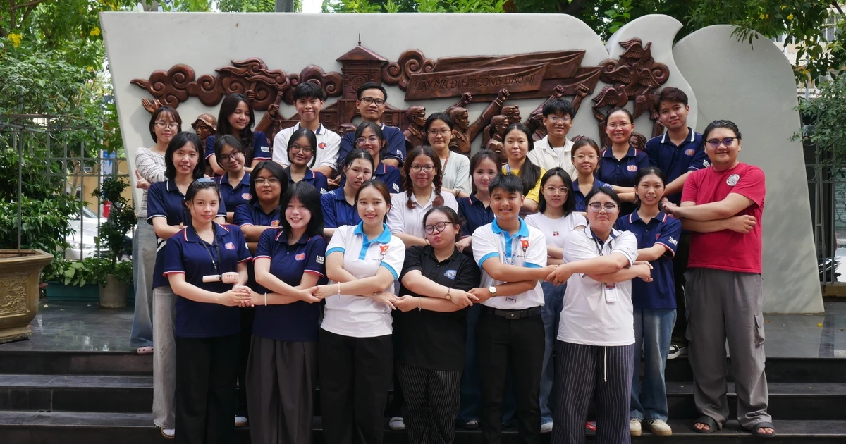 Sinh viên TP. HCM tìm về những trang sử oanh liệt