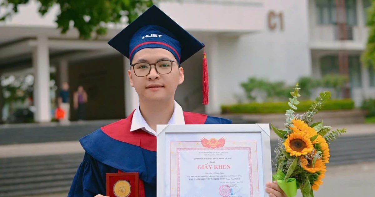 Nam sinh Bách khoa tốt nghiệp sớm loại Xuất sắc: ‘Điều mình tự hào nhất là đã không còn quá rụt rè’