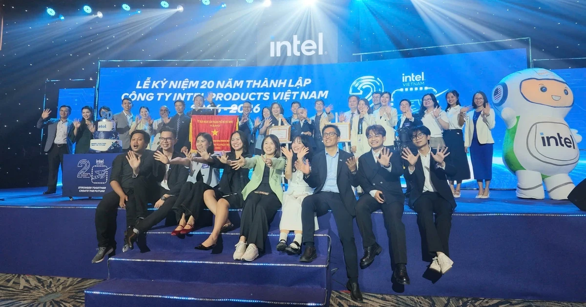 Trường Đại học ở Đồng Nai gây ấn tượng tại lễ kỷ niệm 20 năm Intel Việt Nam bằng dự án AI nhân văn