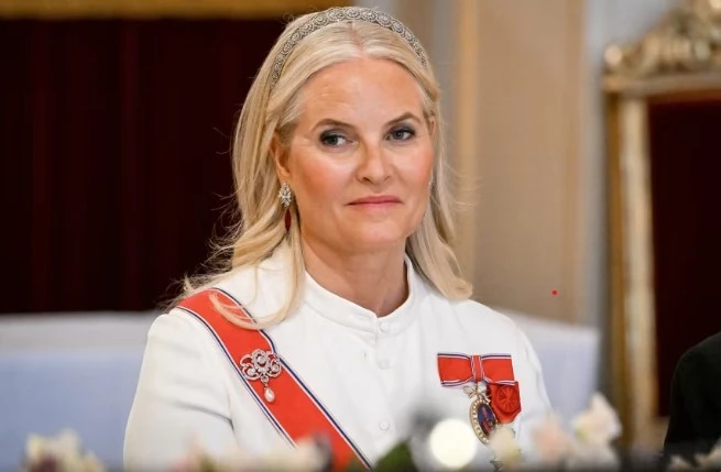 Thái tử phi Na Uy rơi vào ‘tâm bão’ vì mối quan hệ với tỷ phú Epstein