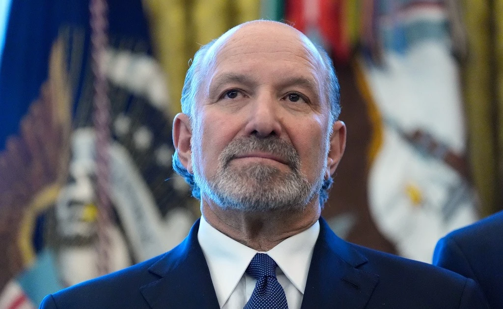 Bộ trưởng Thương mại Mỹ bị phát hiện nói dối trong bê bối Epstein