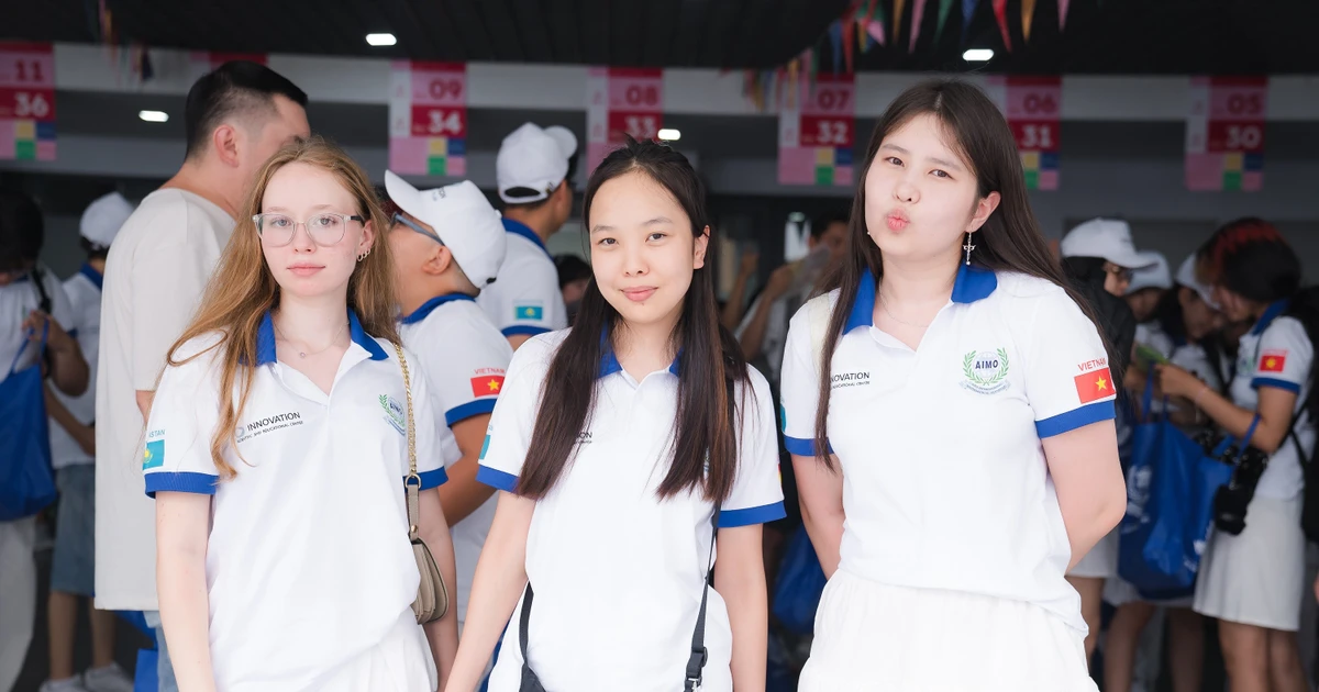 Chung kết AIMO 2026: Câu chuyện tình yêu Toán học từ các thí sinh quốc tế