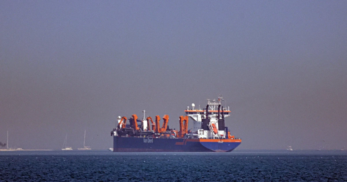 Iran và Oman tính thu phí tàu qua eo Hormuz: Bước ngoặt địa chính trị và cú sốc mới với kinh tế toàn cầu