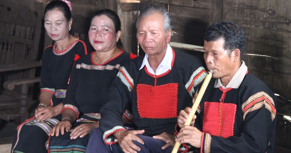 Hát kể sử thi S’tiêng