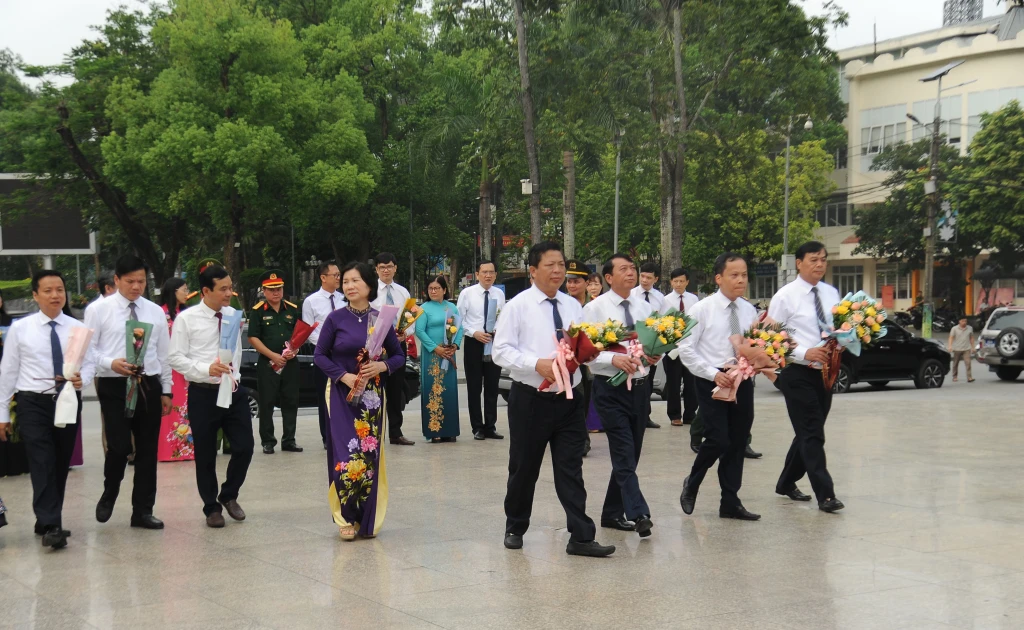 www.tienphong.vn