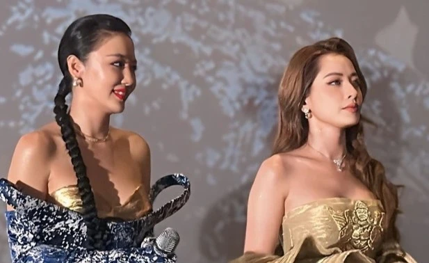 Cú bắt tay của Văn Mai Hương và Chi Pu sau hiểu lầm