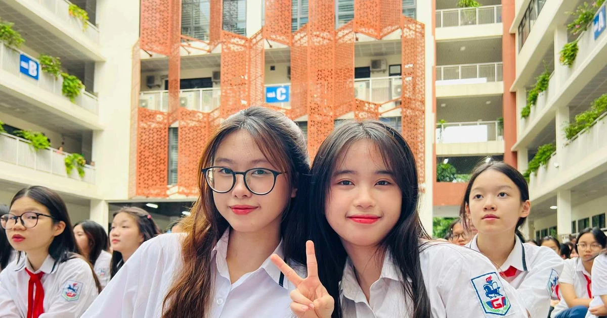 Bộ GD&ĐT đề nghị tạm dừng sắp xếp các trường phổ thông vượt quy mô