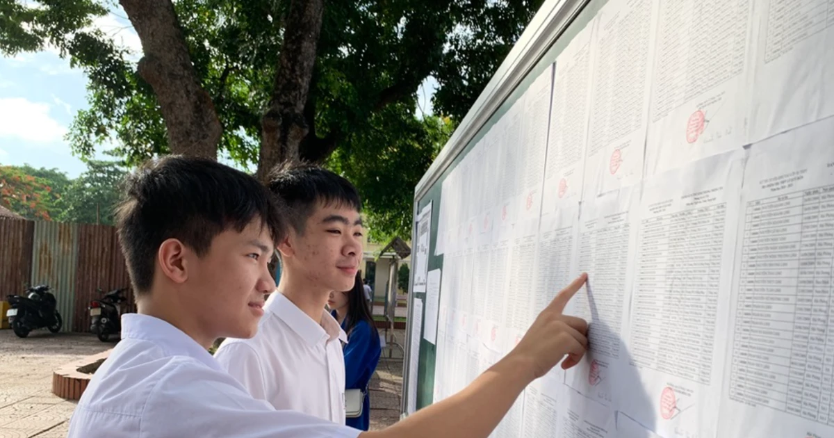 Hà Nội giảm tỉ lệ học sinh vào lớp 10 THPT công lập, lo ngại số lượng thí sinh dự thi tăng vọt