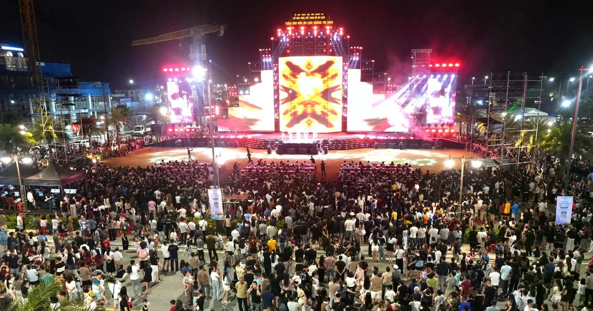 Hàng nghìn người khai hội Tuần văn hóa, du lịch 2026