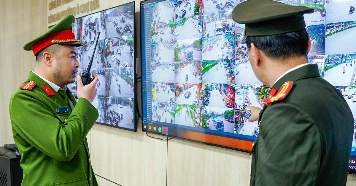 Công an phường ở Hà Nội thiết lập 'thế trận' gần 200 camera để xử lý vi phạm lấn chiếm vỉa hè