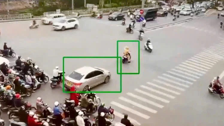 Hà Nội: Kích hoạt 'làn sóng xanh' hỗ trợ đưa sản phụ chuyển dạ đến bệnh viện an toàn