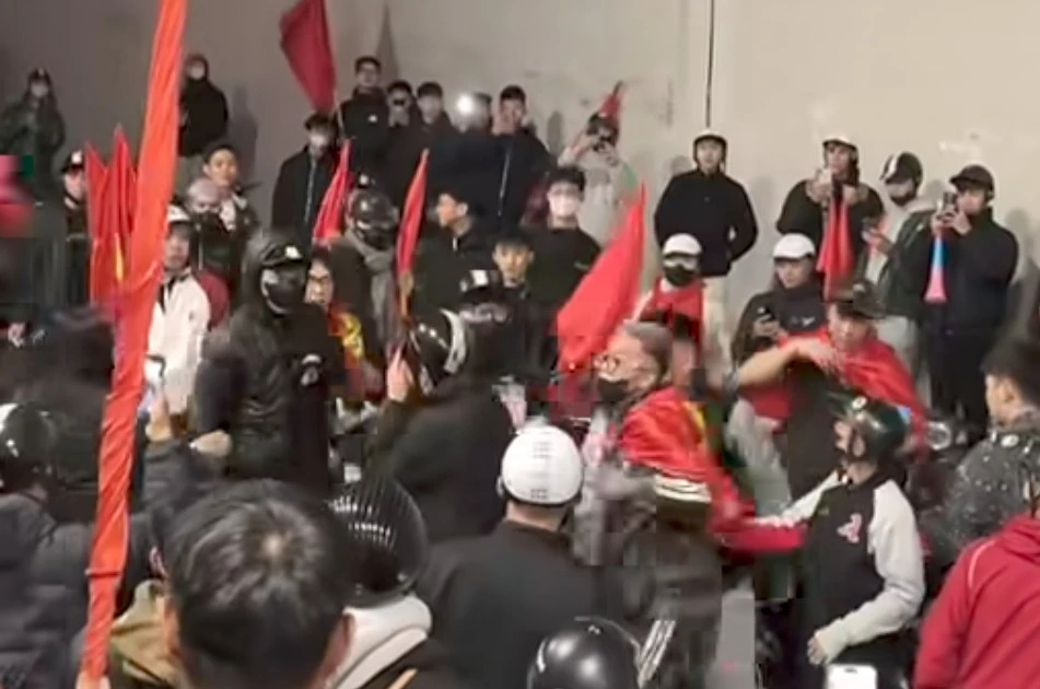 Công an Hà Nội xác minh thông tin nhóm thanh gây rối ở hầm chui Kim Liên